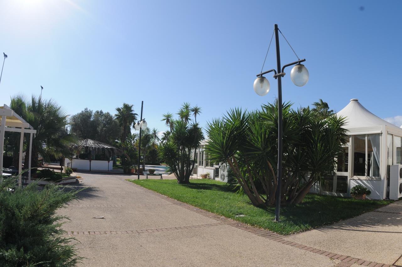 Hotel Masseria Marziale บรินดิซิ ภายนอก รูปภาพ