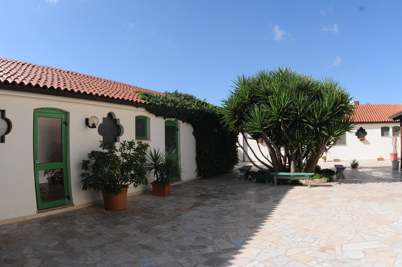 Hotel Masseria Marziale บรินดิซิ ภายนอก รูปภาพ